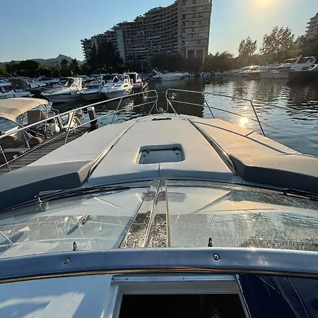 Boat With Jacuzzi - Bateau Avec Jacuzzi Ботель Мандельё-ла-Напуль